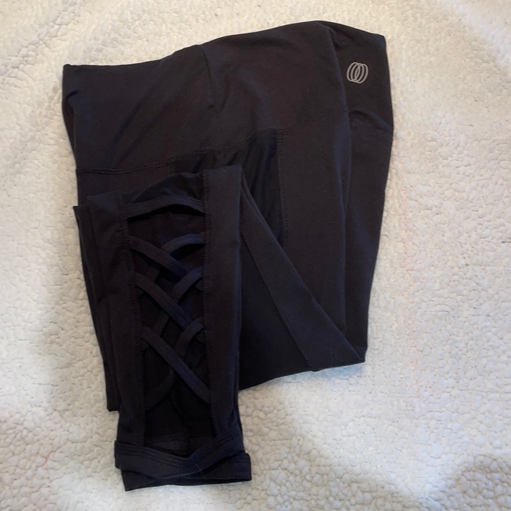 Lace up mesh sides leggings